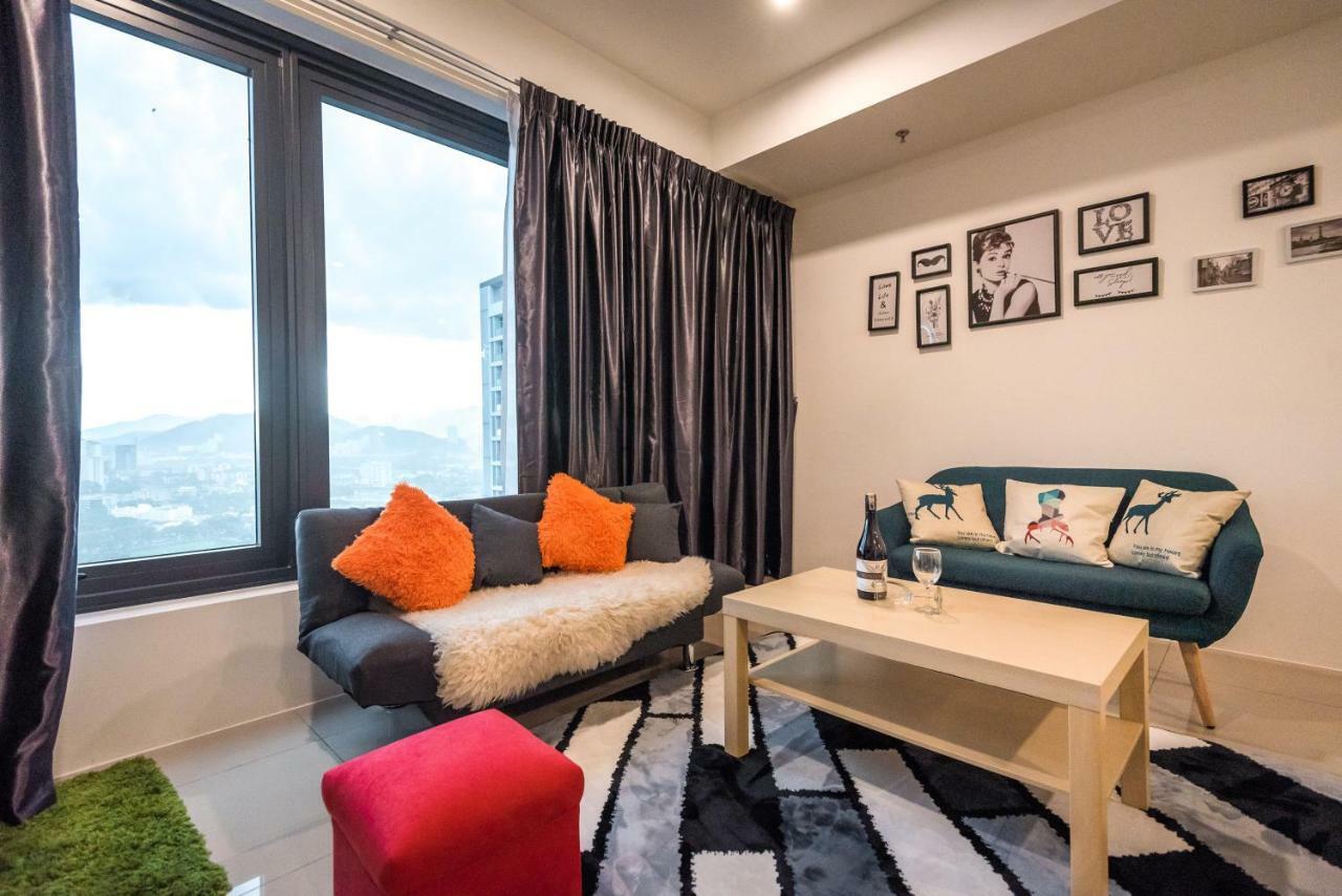 Love Come Home @ Sea View Suite 3Br For 10 Pax 乔治敦 外观 照片