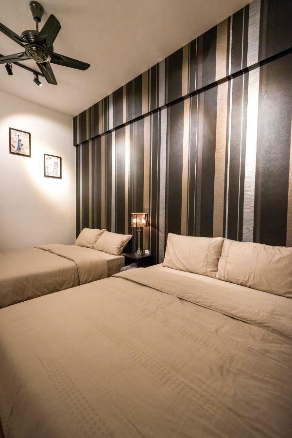 Love Come Home @ Sea View Suite 3Br For 10 Pax 乔治敦 外观 照片